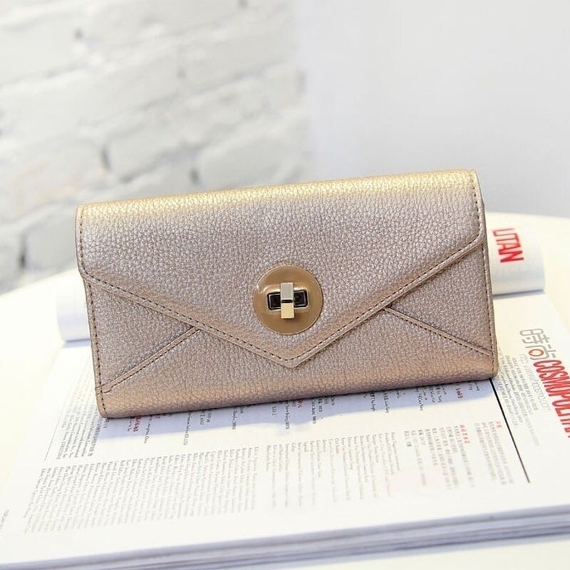 small hand wallet