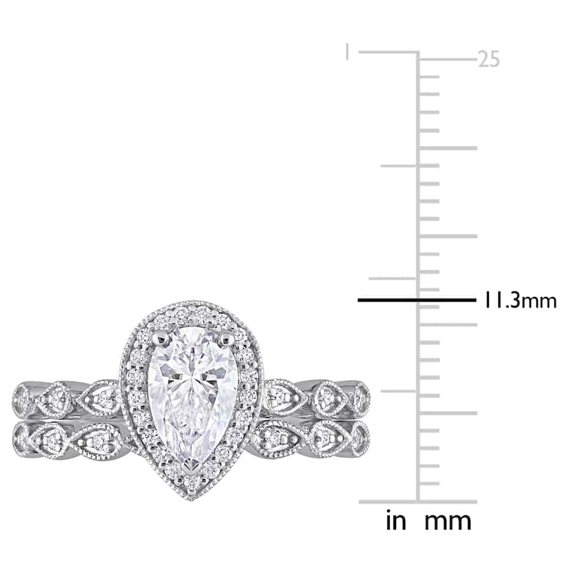 Miadora 1 1/6ct DEW Pear-cut Moissanite Halo Teardrop Bridal Ring Set in Sterling Silver