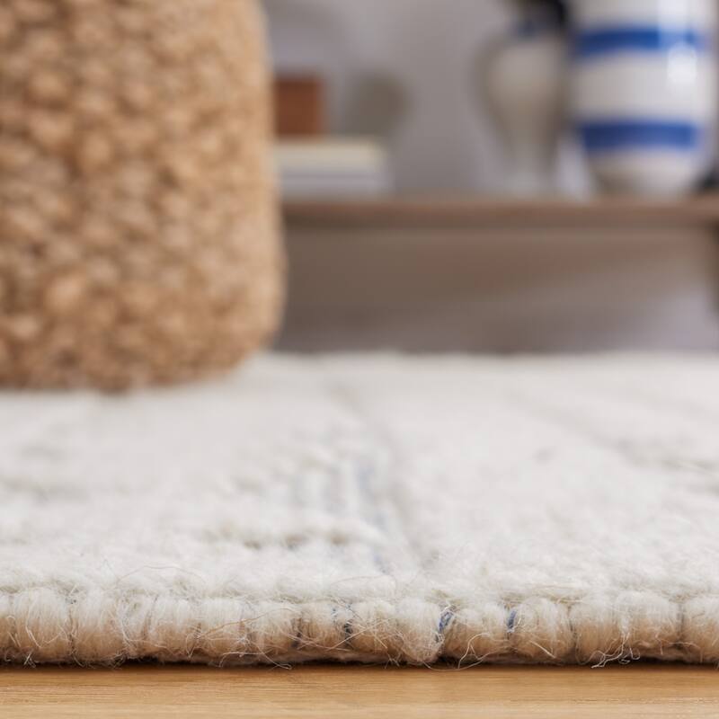 SAFAVIEH Handmade Natura Shoshana Transitional Wool Rug