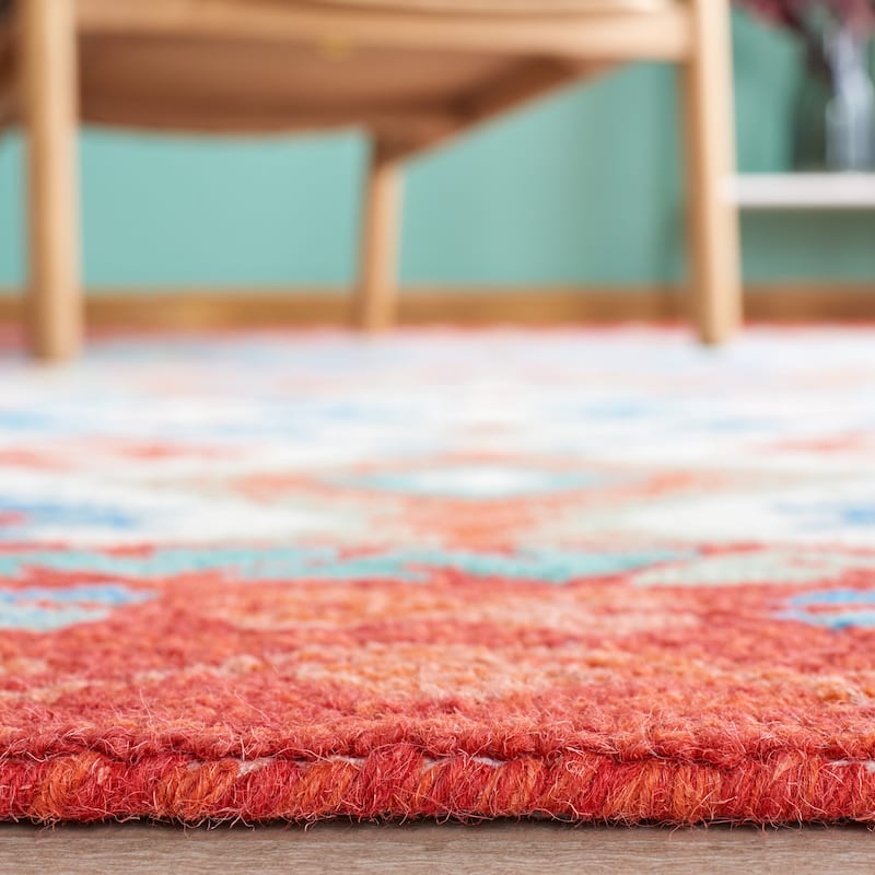 SAFAVIEH Handmade Aspen Bjarnveig Boho Wool Rug