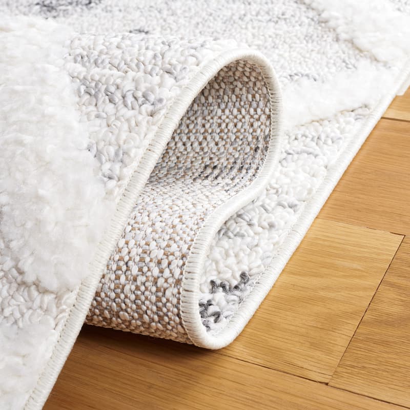 SAFAVIEH Moroccan Tassel Shag Lennie Trellis 2-inch Thick Rug