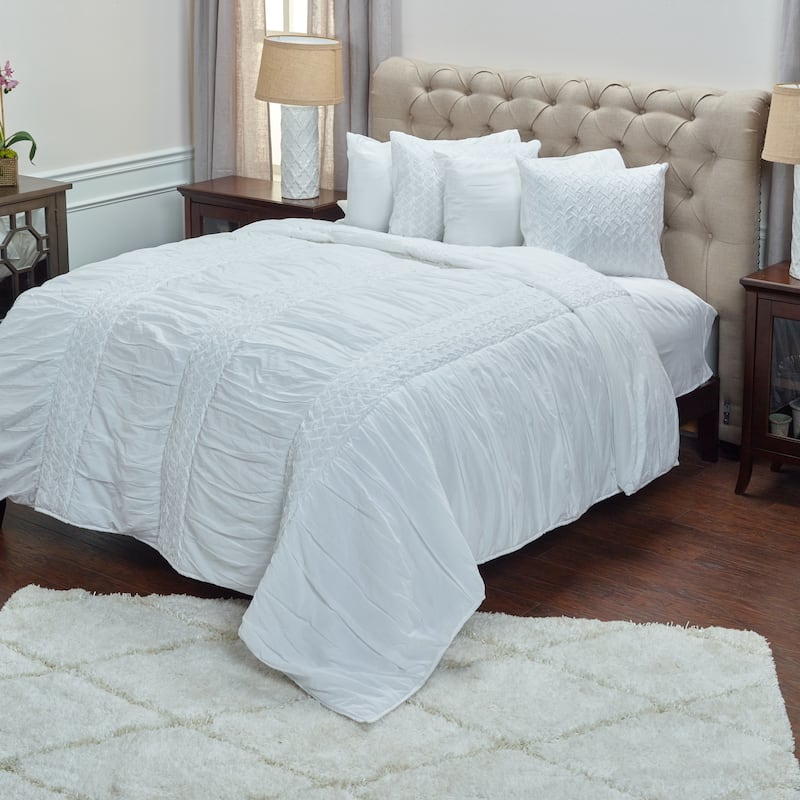 Carley White Hand Quilted Cotton Quilt