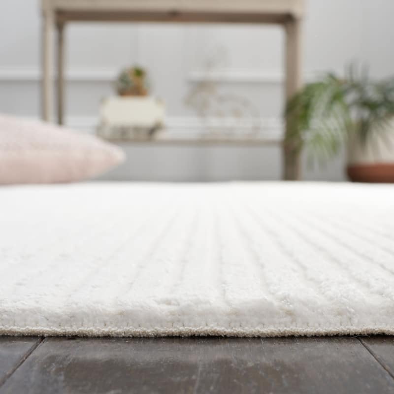 SAFAVIEH Whisper Cathalijne Contemporary Stripe Fringe Rug