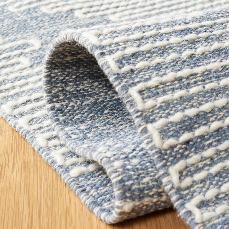 SAFAVIEH Handmade Kilim Scholpan Cotton & Wool Rug