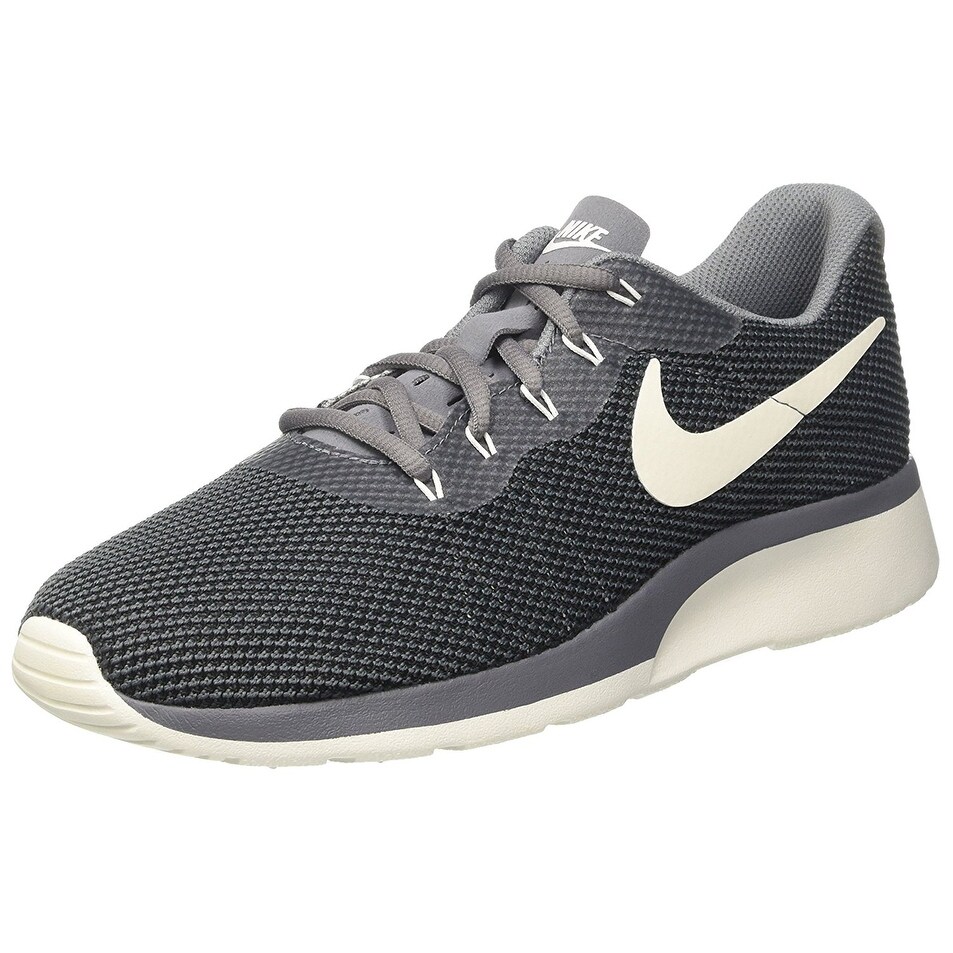 nike wmns tanjun racer