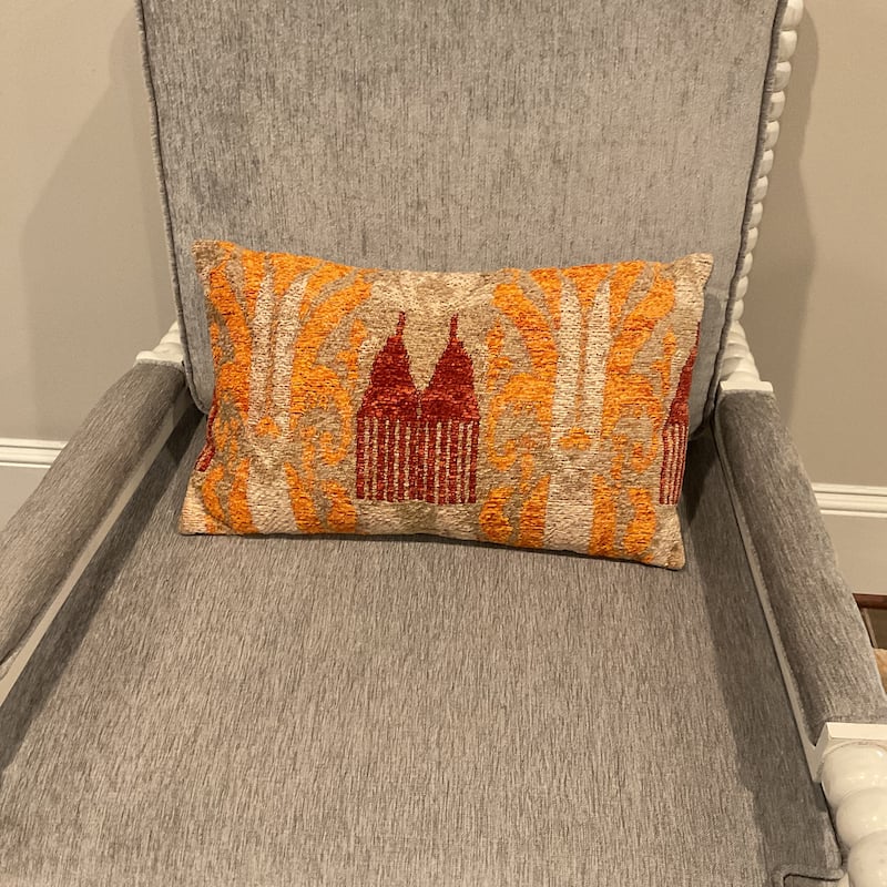 HERAT ORIENTAL Handmade Chenille Throw Pillow