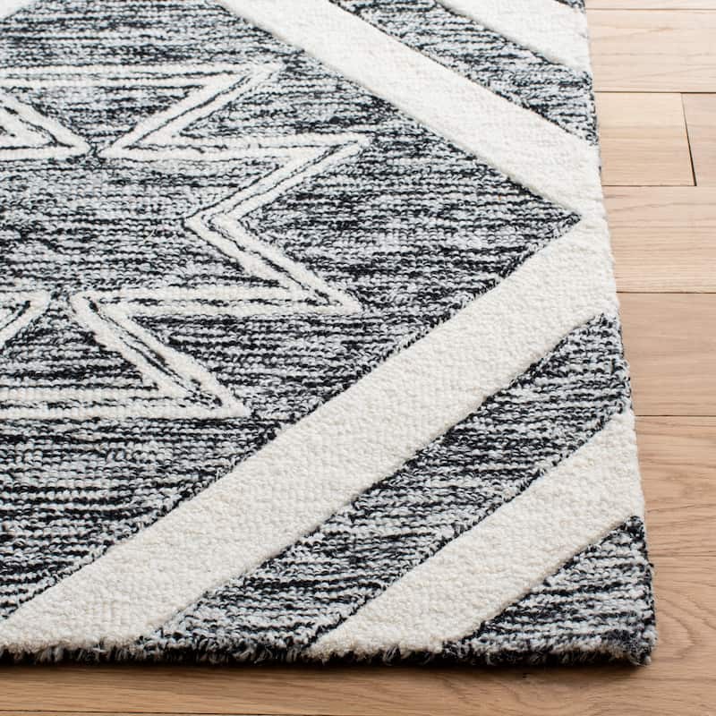 SAFAVIEH Handmade Metro Gislinde Diamond Wool Rug