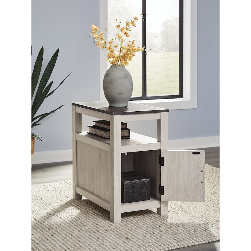 Signature Design by Ashley Fendenmore Chairside End Table - 14" W x 24" D x 25" H