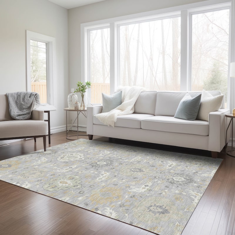 Machine Washable Indoor/ Outdoor Traditional Kashan Chantille Rug