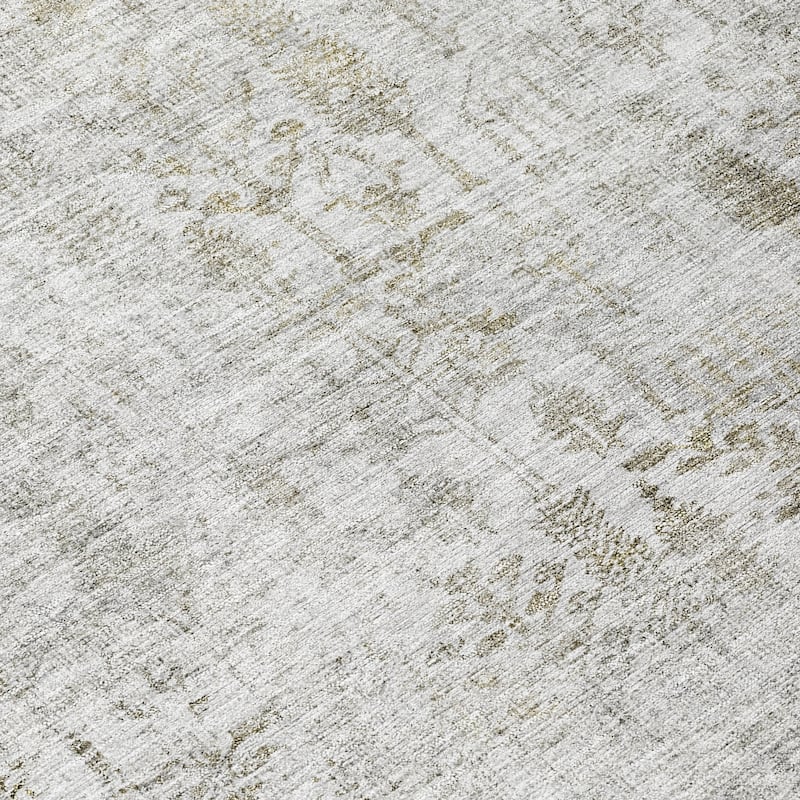 Machine Washable Indoor/ Outdoor Vintage Traditional Chantille Rug
