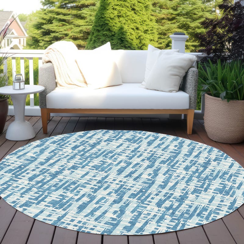Machine Washable Indoor/ Outdoor Modern Crosshatch Chantille Rug