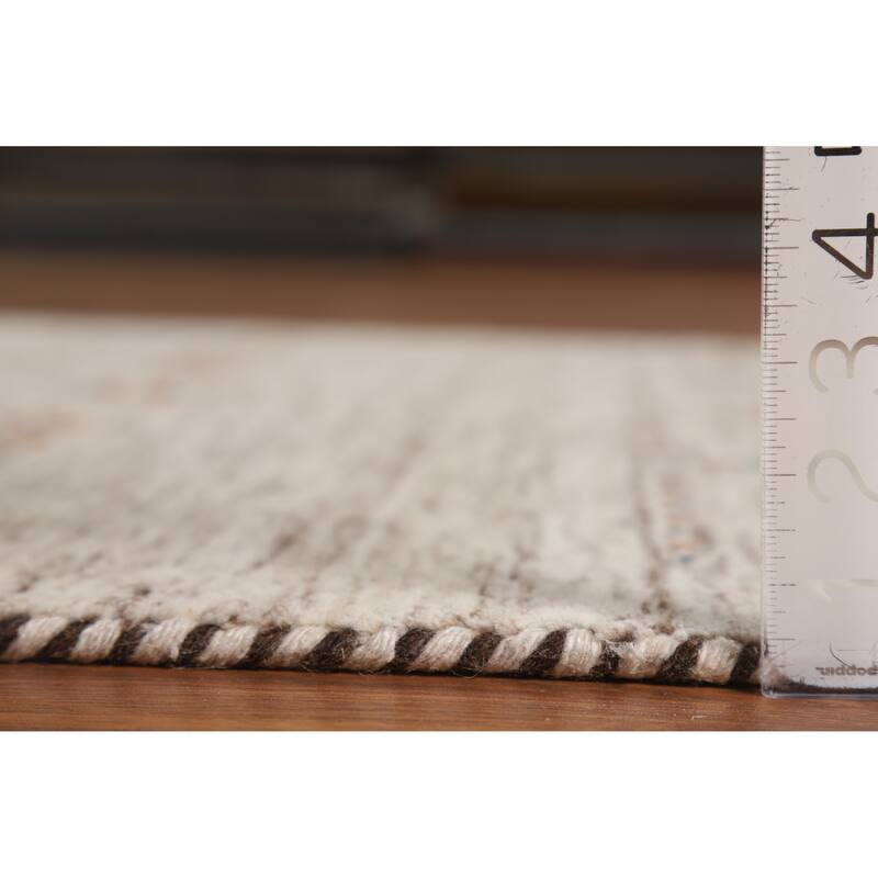 Hand Knotted Oriental 100% Wool Carpet Tribal Animal Pictorial Beige & Ivories Gabbeh Area Rug - 5' 9'' X 3' 10''