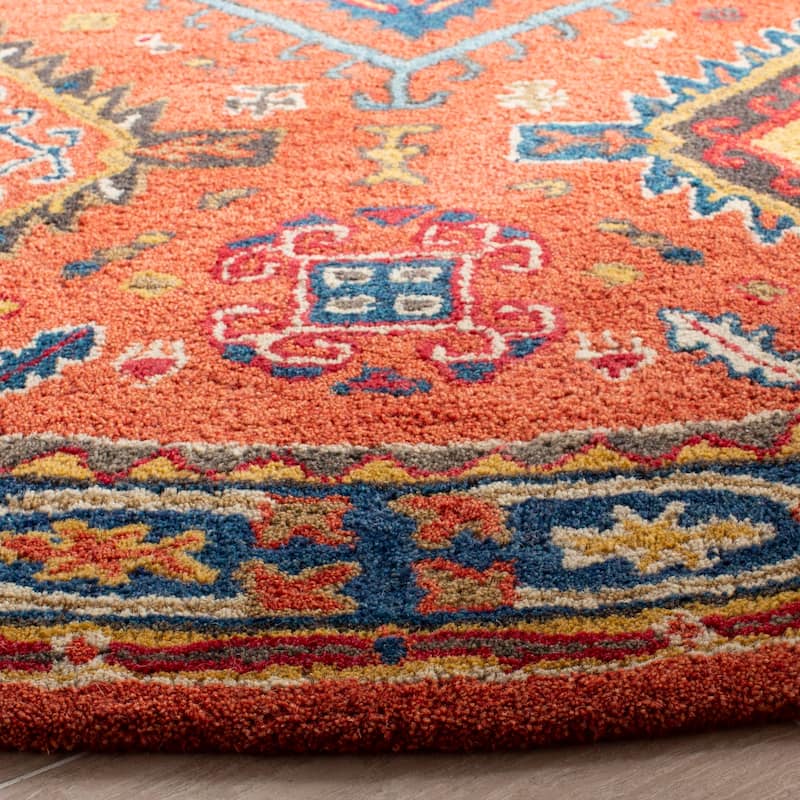 SAFAVIEH Handmade Heritage Avalon Vine Traditional Oriental Wool Rug