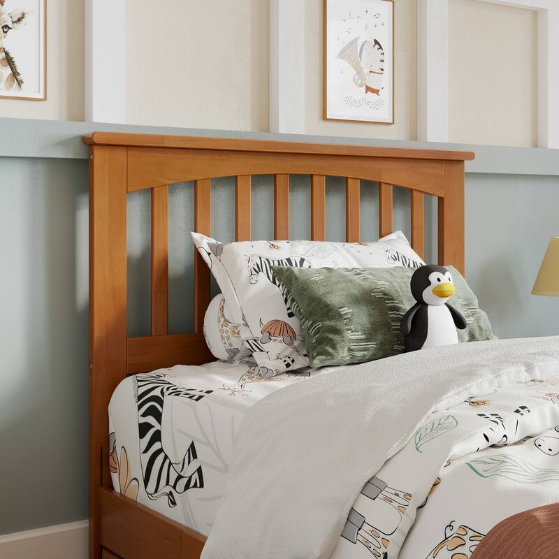 Everett Platform Bed with Panel Footboard and Twin Trundle