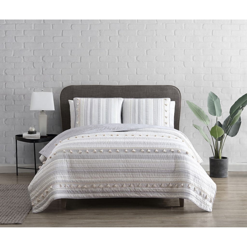 DESIGN STUDIO Boho Ribbon Grey Microfiber Quilt Set with Tassels