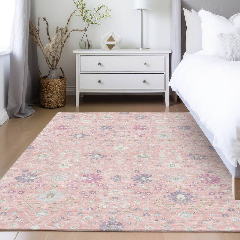 Machine Washable Indoor/ Outdoor Global Traditional Chantille Rug