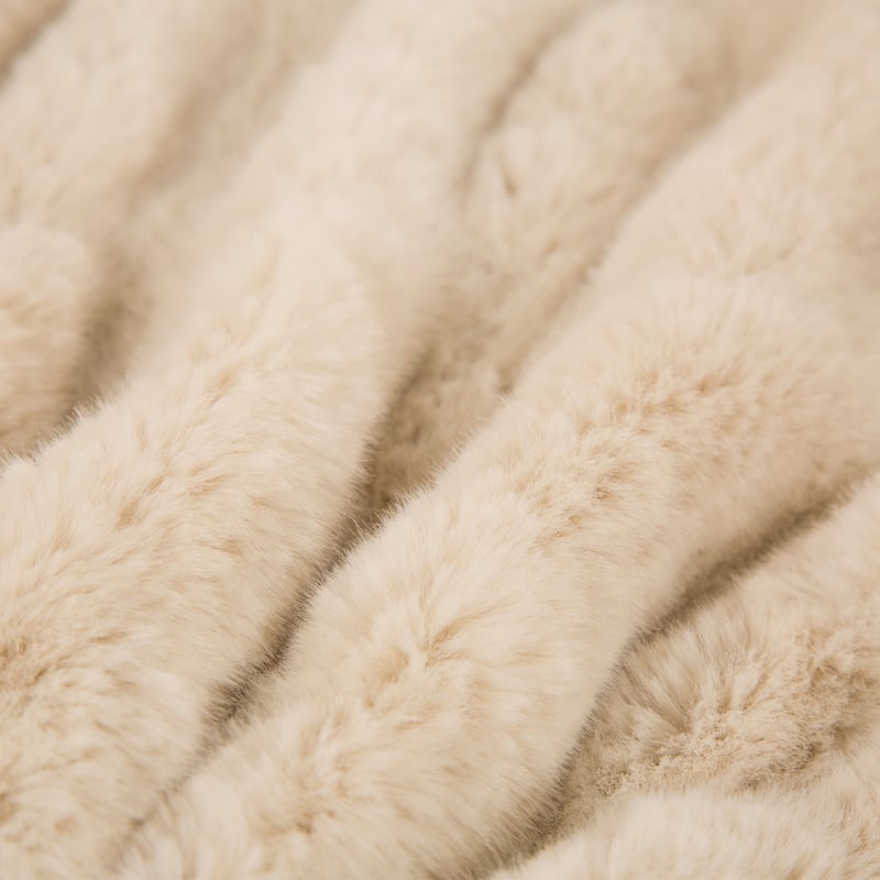 Glitzhome 50"W 60" Luxurious Faux Fur Xmas Throw Blanket