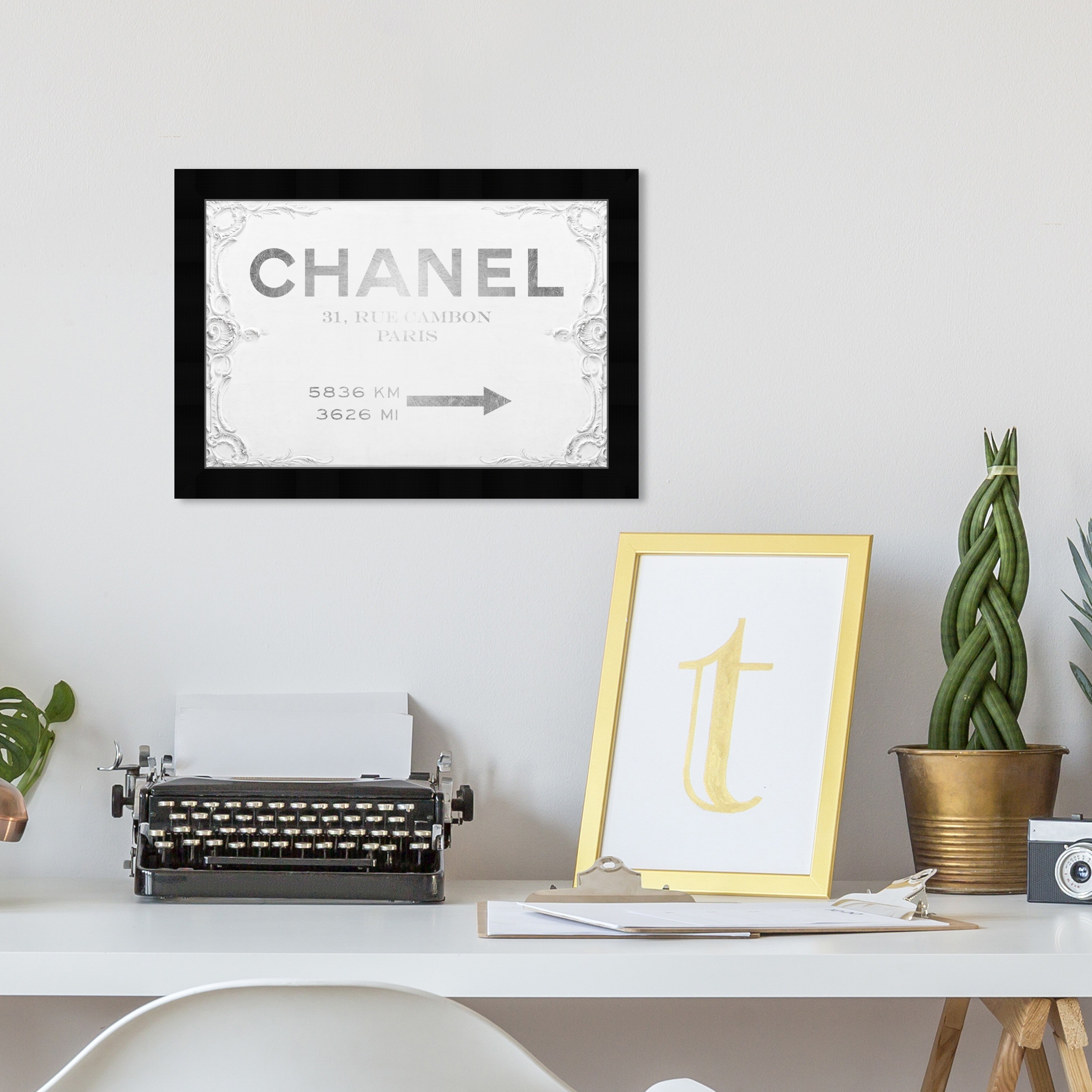 Oliver Gal ミラー 76x51cm Couture Road Sign Minimalist Oliver Gal 'Couture Sign' Fashion and Glam Wall Art Framed