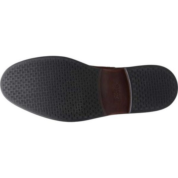 clarks paulson up leather chelsea boot