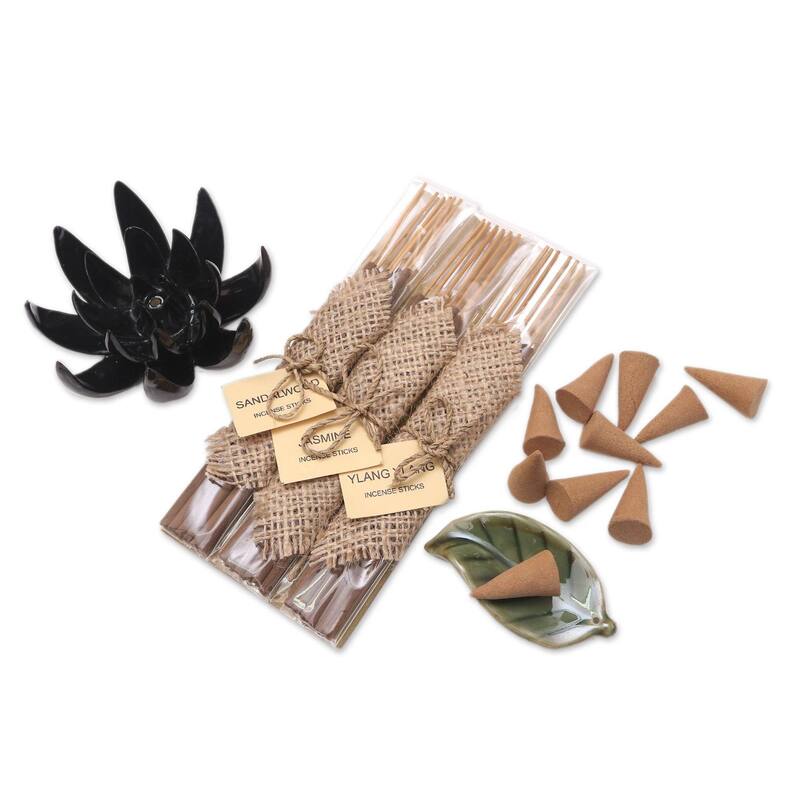 Novica Handmade Blooming Lotus In Black Aromatherapy Gift Set