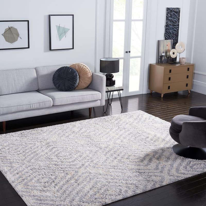 SAFAVIEH Berber Shag Nobuyo Moroccan 1.2-inch Thick Rug - 5'3" x 7'6" - Cream/Grey