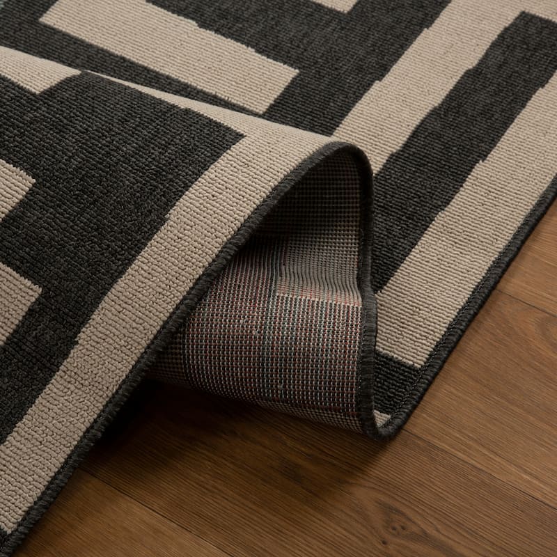 Sevita Graphic Print Bohemian Polypropylene Area Rug