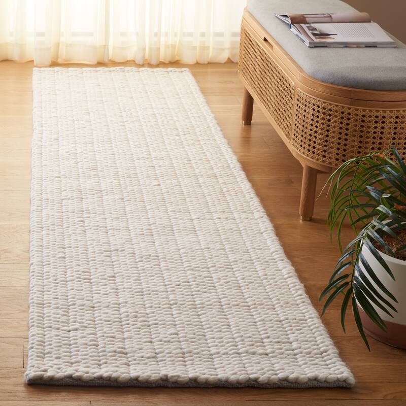 SAFAVIEH Hand-Loomed Natura Zveta Transitional Wool Rug