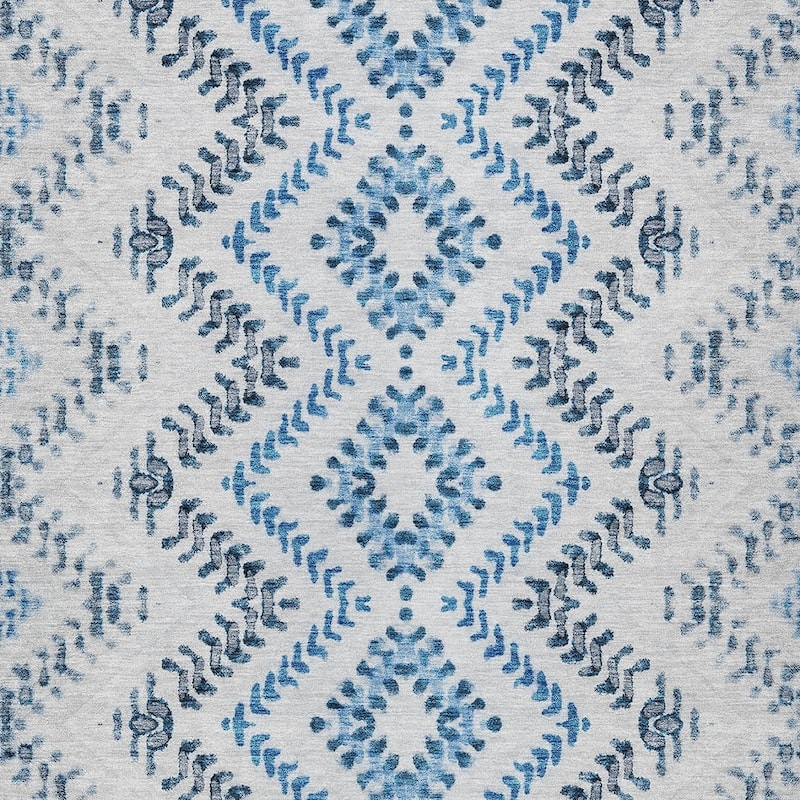 HomeRoots Geometric Transitional Rectangle Outdoor Rug