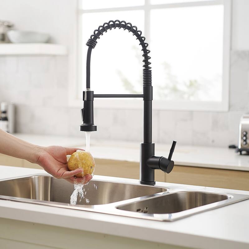 Matte Black and Brushed Nickel Single Handle Pull Out Sprayer Kitchen Faucet with Advanced Spray Kitchen Tap