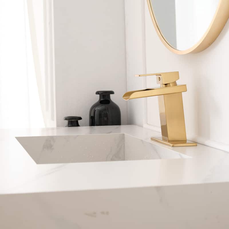 Single Handle Gold Bathroom Sink Faucet with Drain Assembly