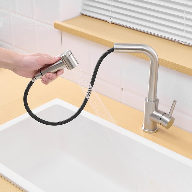 Single-Handle Pull Down Sprayer Kitchen Faucet in Nickel