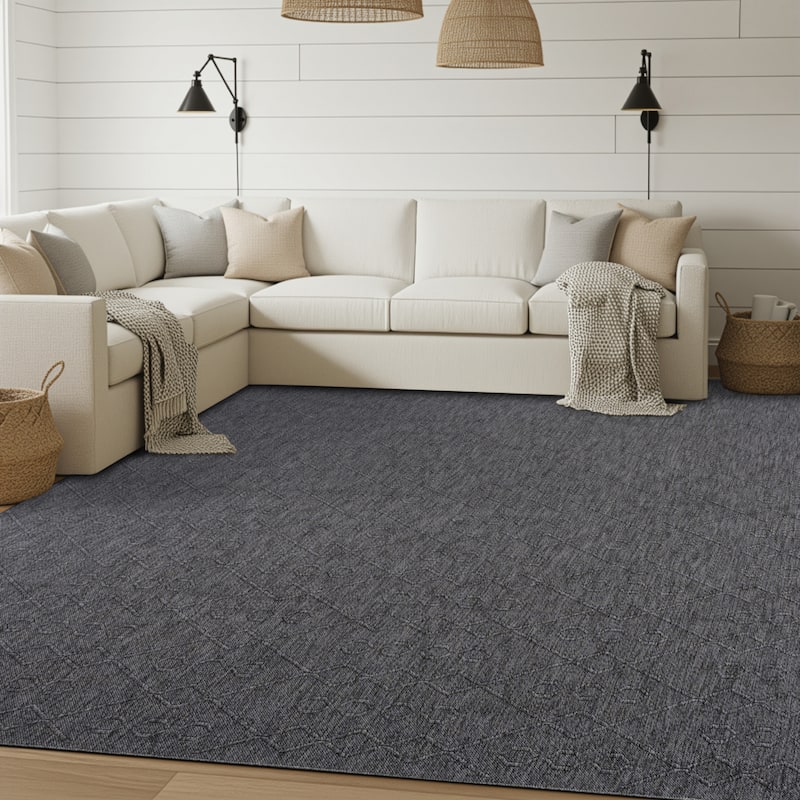 Alameda Solid Color Geometric Machine Washable Indoor Area Rug