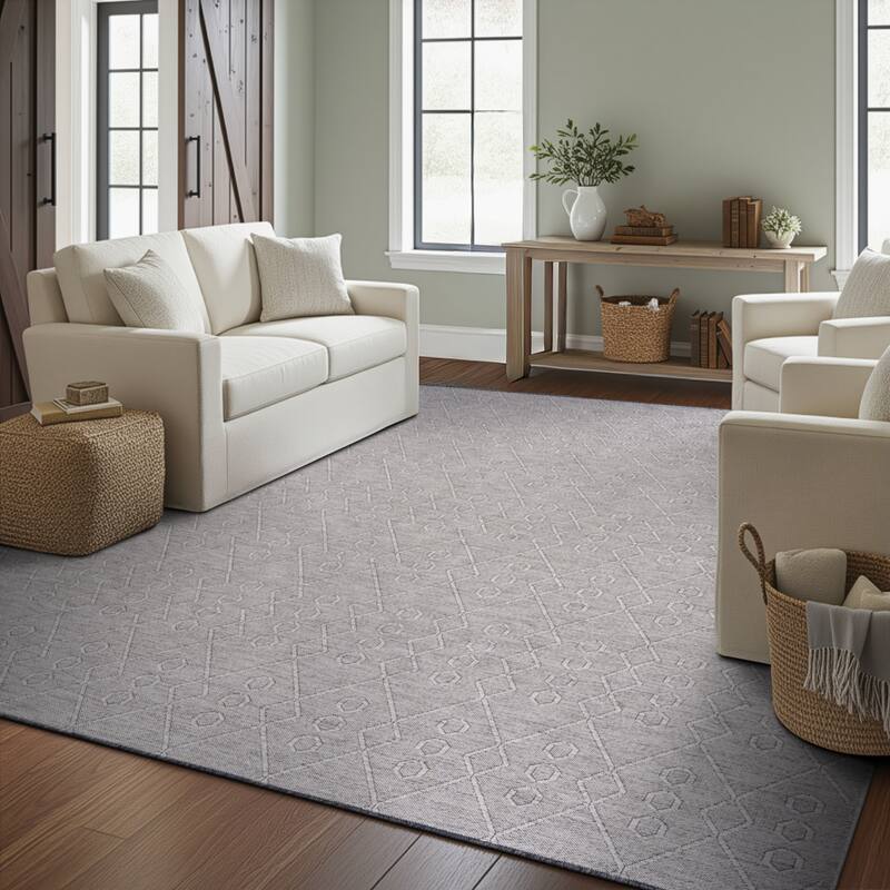 Alameda Solid Color Geometric Machine Washable Indoor Area Rug