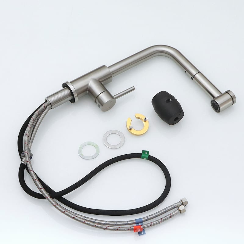 Single-Handle Pull Down Sprayer Kitchen Faucet in Nickel