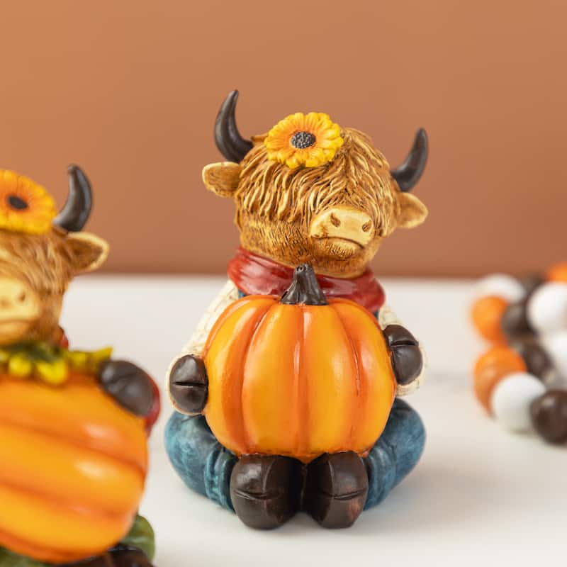 Glitzhome 2-Piece 4.25" H Thanksgiving Handcrafted Highland Cow Figurines Resin Table Decor - 36"H