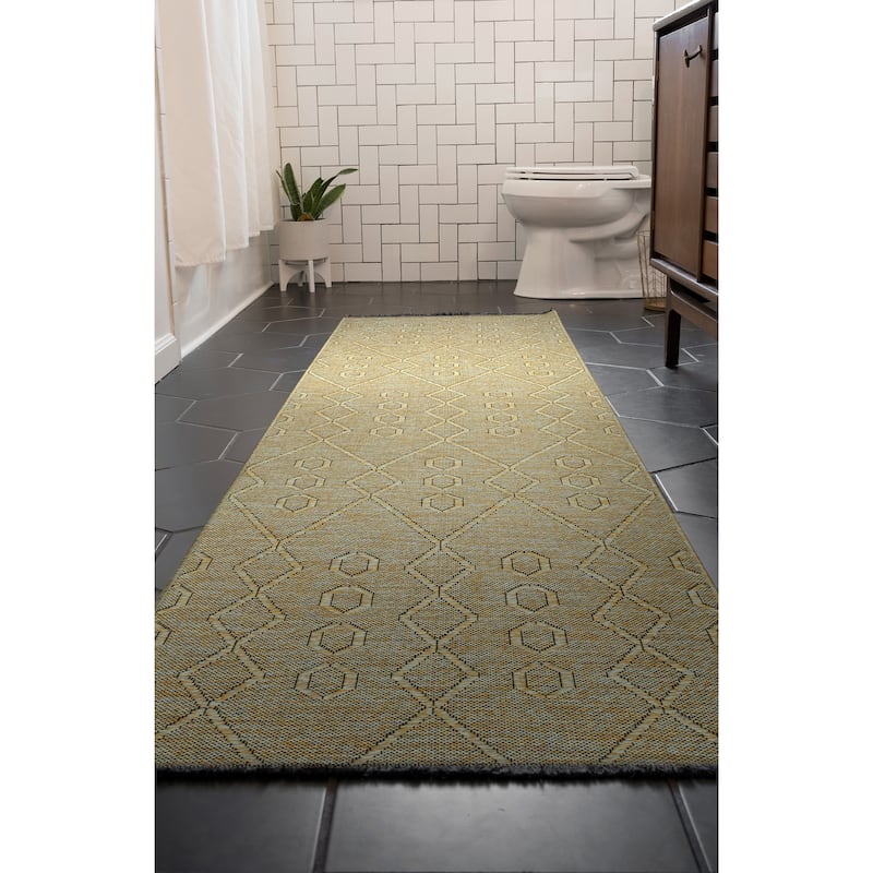Alameda Solid Color Geometric Machine Washable Indoor Area Rug - 2'3'' x 7'7'' - Green/Sage Green