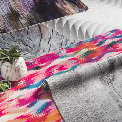 extra 25% off,Select Rugs*