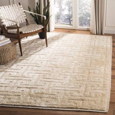 up to 70% off,Select Rugs*