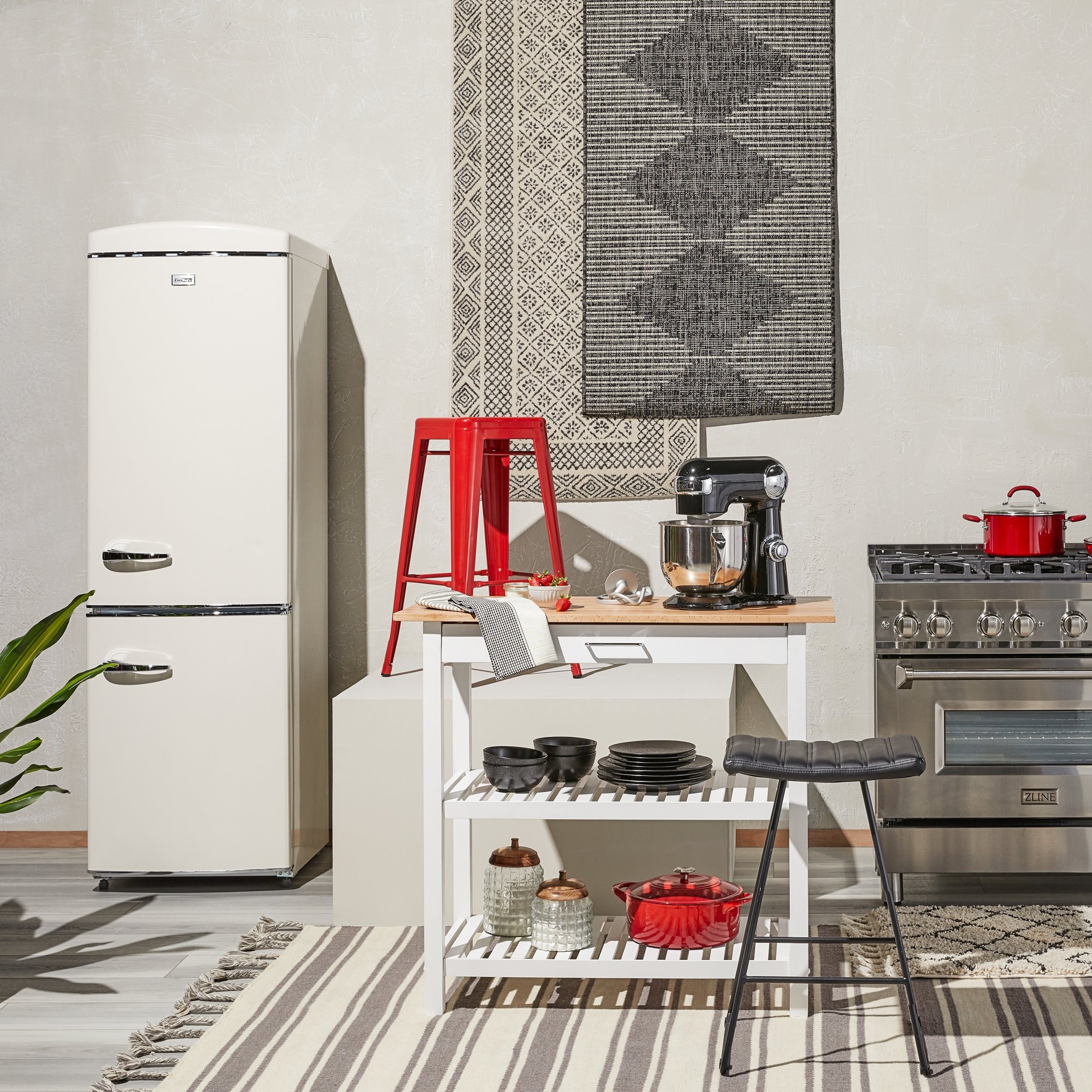 save an extra 10% on Select Kitchen & Dining*