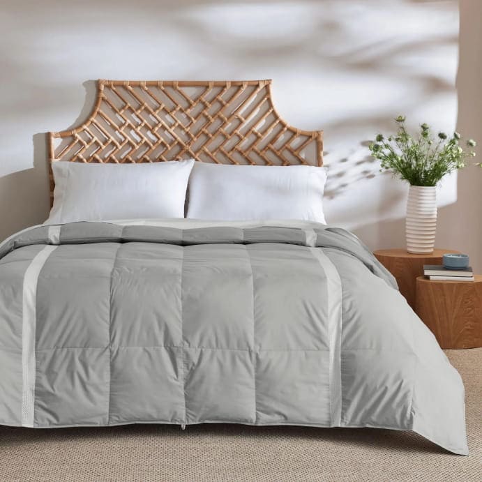 Up To 30% Off Select Bedding by Puredown & Peace Nest*