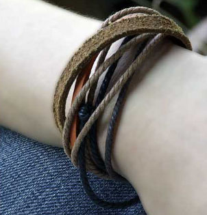 How to Braid a Bracelet  