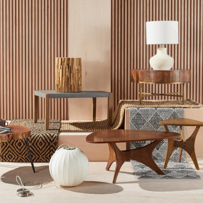 Living room furniture setting