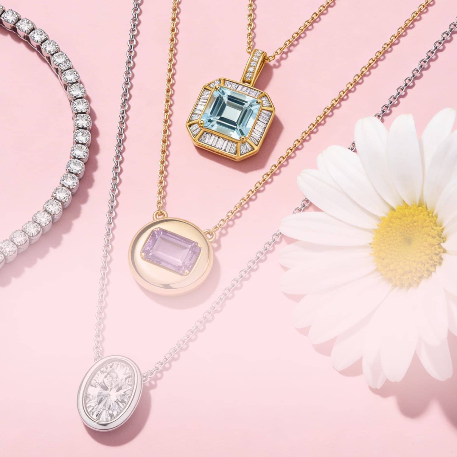 Jewelry and watches up to 60% off*. Everyday jewelry box upgrades. Save Now.