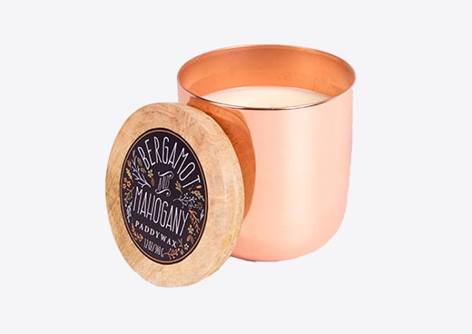 A rose gold candle, a great gift to give for Valentine's Day