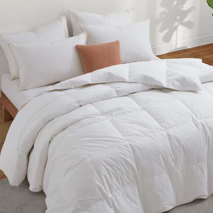 Up To 30% Off Select Bedding by Puredown & Peace Nest*