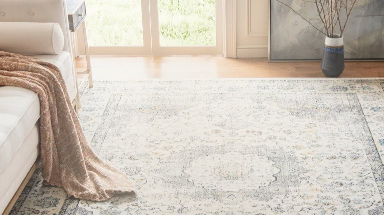 Safavieh New York. limited-time deals on rugs & more. Save Now.
