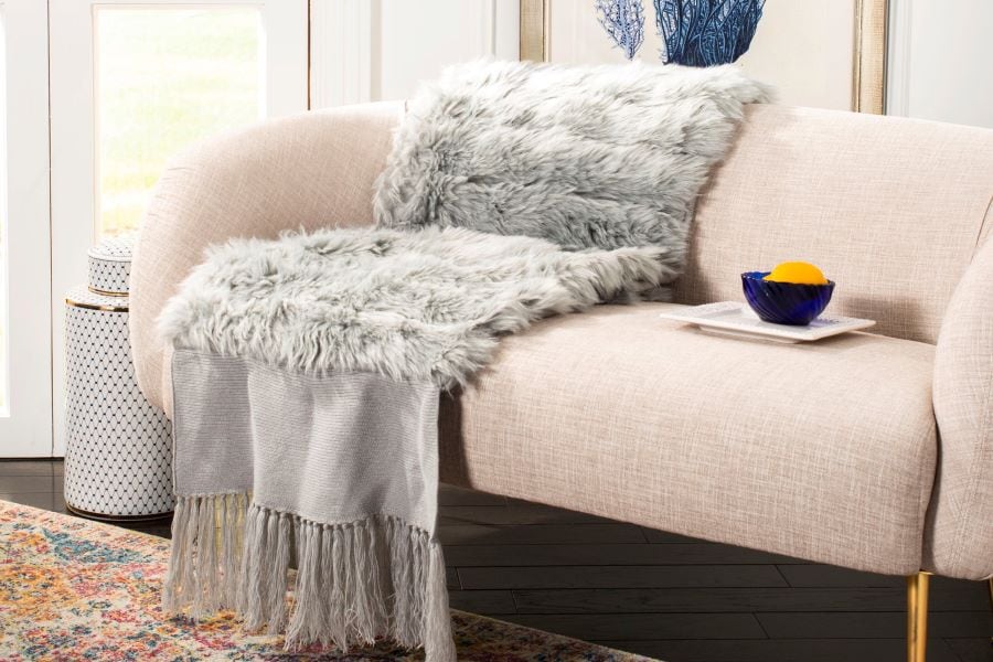 Faux Fur Acrylic Blanket