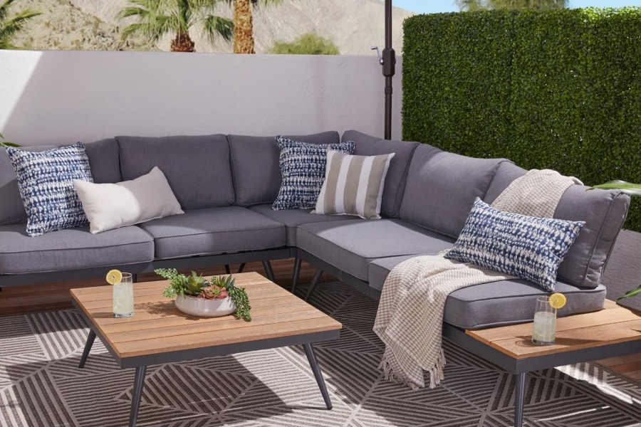 How to Buy Outdoor Furniture Cushions