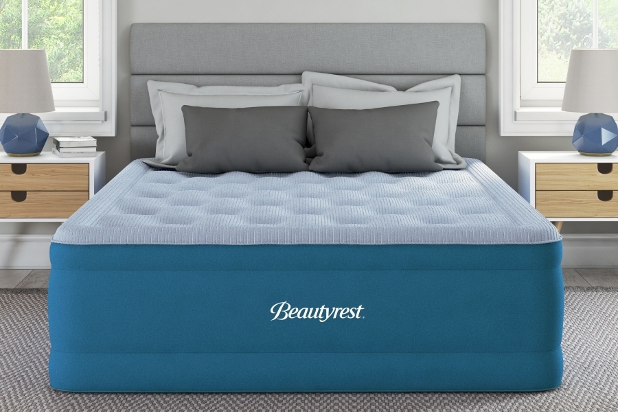 How to Choose Sheets for an Inflatable Mattress