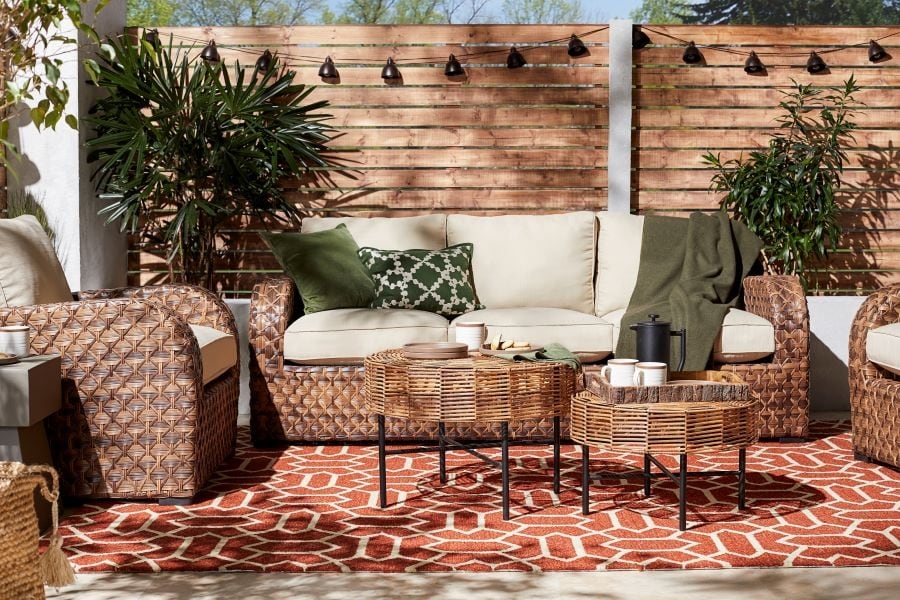 Patio Set with Blankets